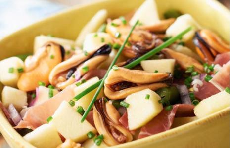 Úžasný salát ze slávek a brambor