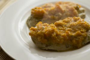 Dušené kuře s jablky