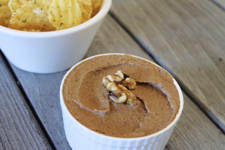 Vegetariánská paštika z oliv