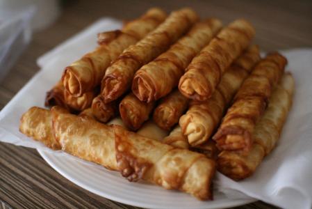Sigara börek - tradiční turecké pirožky
