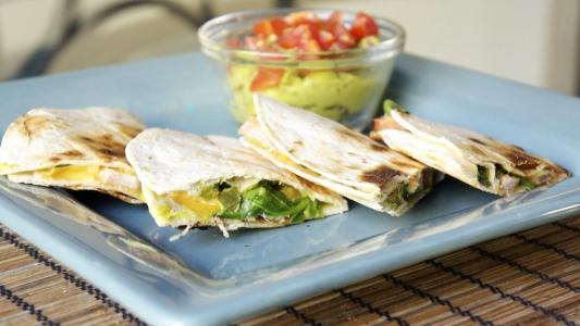 Quesadilla se šťavnatým grilovaným hovězím masem