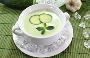Okurková polévka