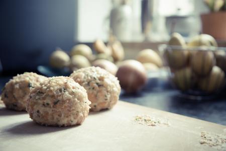 Bramborovo houskové knedlíčky