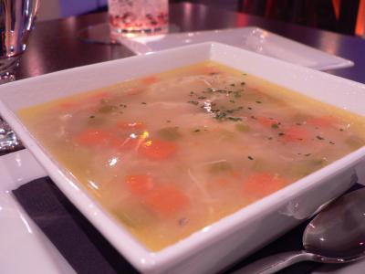 Kuřecí polévka s pórkem