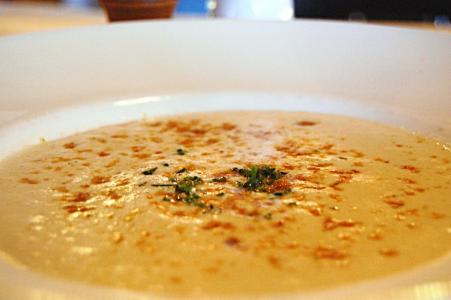 Květáková polévka s mrkví