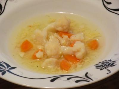 Květáková polévka s vločkami