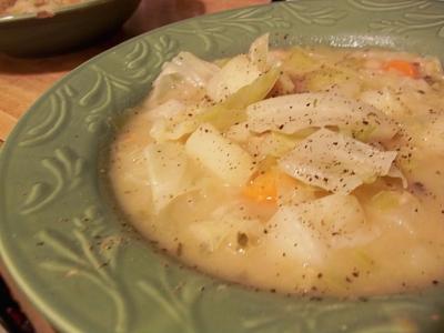 Valašská kyselica s klobásou