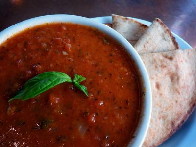 Mexická rajčatová polévka