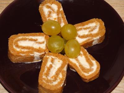 Nepečená likérová roláda z Bebe sušenek