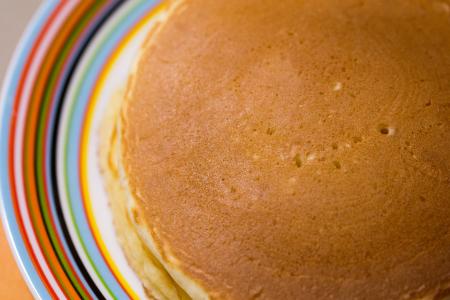 Palačinkový dort s rajčaty