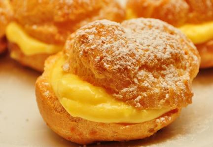 Tradiční mini větrníčky z odpalovaného těsta