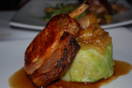 Vepřové kotlety se zelím