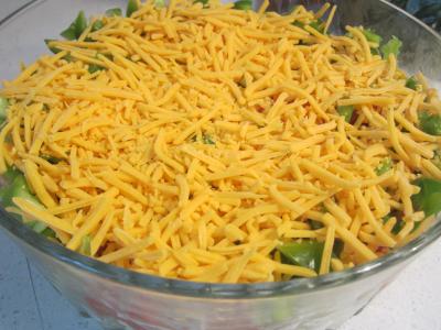 Vrstvený salát s ananasem