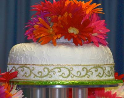 Jak nazdobit dort pomocí šablony