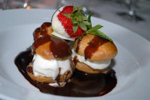 Profiteroles