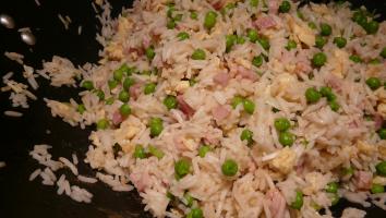 Rizoto alla cantonese