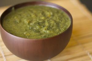 Pikantní špenátová polévka