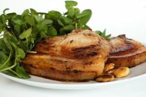 Vepřové kotlety na olivách