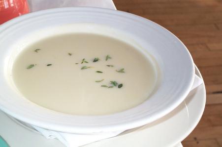Pastináková polévka s pórkem